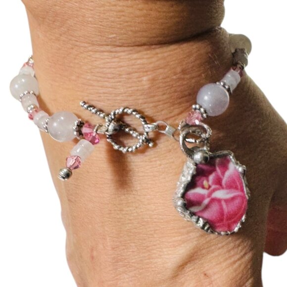 Vintage Pink Rose Quartz Bracelet W/ Upcycled Broken China Charm & 925 Toggle - Picture 5 of 15